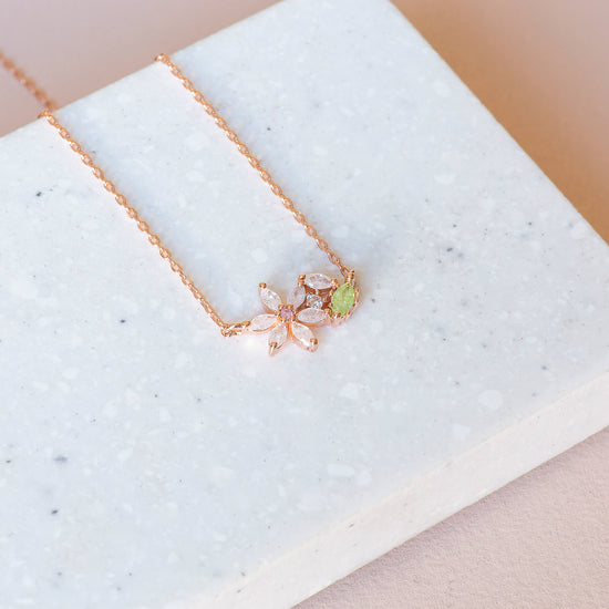 Necklace Flower and Leaves